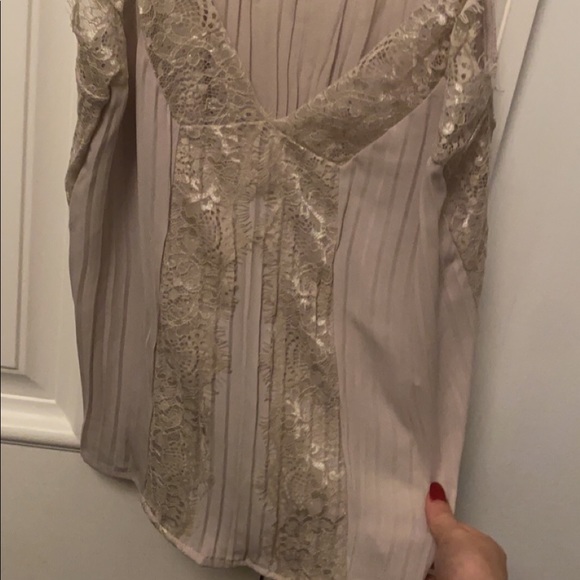 Fancy blouse/top! Perfect for a night out or a nice restaurant! - Picture 3 of 3